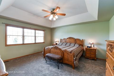 3205 Sandy Ridge Dr, Steger, IL 60475 photo 7