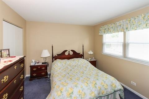 666 Westmere Rd, Des Plaines, IL 60016 photo 14