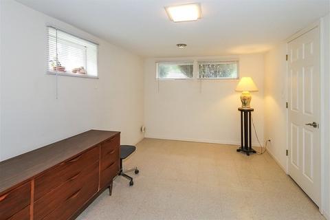 666 Westmere Rd, Des Plaines, IL 60016 photo 13