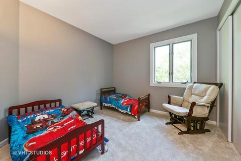 512 Sheffield Dr, Naperville, IL 60565 photo 12