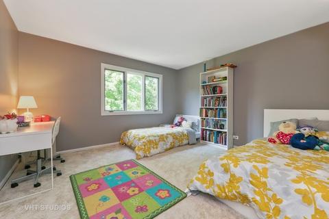 512 Sheffield Dr, Naperville, IL 60565 photo 10