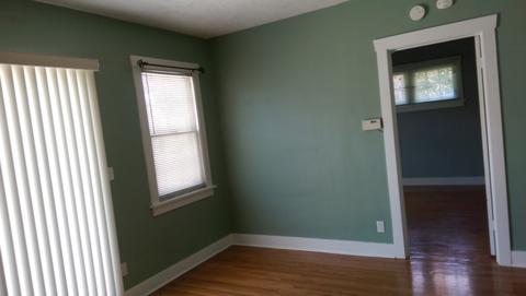 30 N Edison Ave, Elgin, IL 60123 photo 4