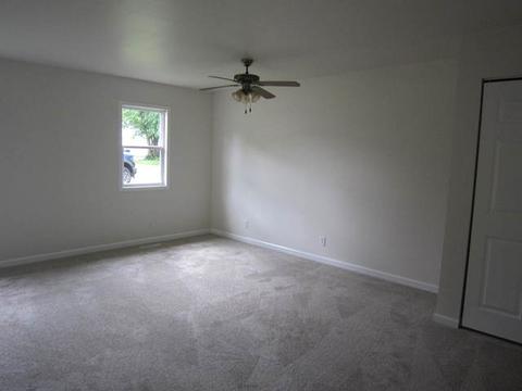 217 Park Rd, Lakemoor, IL 60050 photo 6