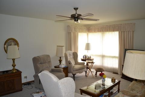 1305 Van St, Elgin, IL 60123 photo 4