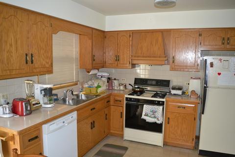 1305 Van St, Elgin, IL 60123 photo 6
