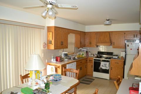 1305 Van St, Elgin, IL 60123 photo 8