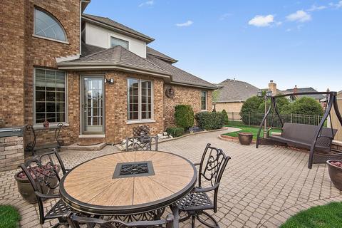 16435 Christopher Dr, Lemont, IL 60439 photo 4