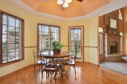 16435 Christopher Dr, Lemont, IL 60439 photo 10