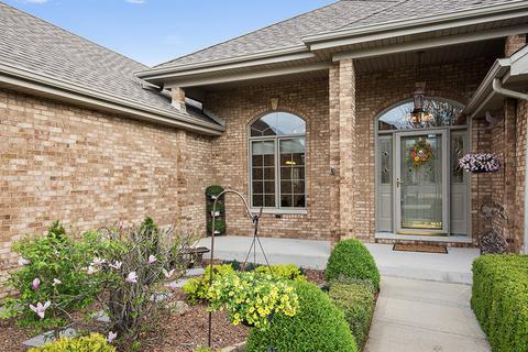 16435 Christopher Dr, Lemont, IL 60439 photo 2