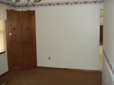 204 N 4th St, Danforth, IL 60930 photo 7