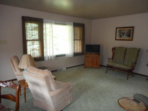 3517 Carpenter St, Steger, IL 60475 photo 2