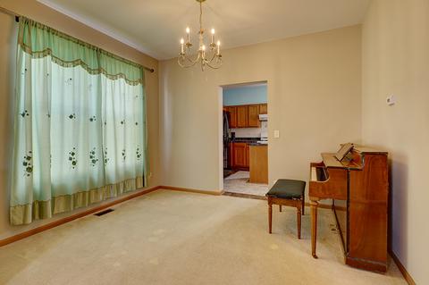 11631 Chesapeake Dr, Plainfield, IL 60585 photo 5