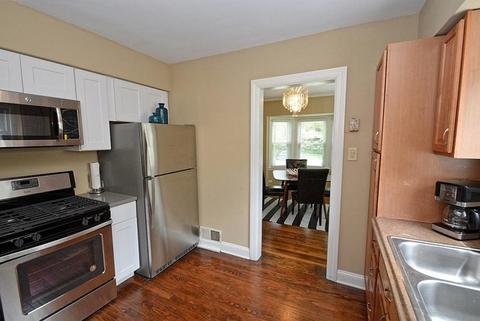 18458 Roy St, Lansing, IL 60438 photo 9