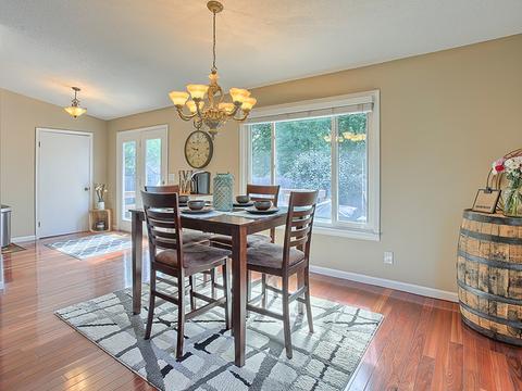 702 Compton Ave, Champaign, IL 61822 photo 12