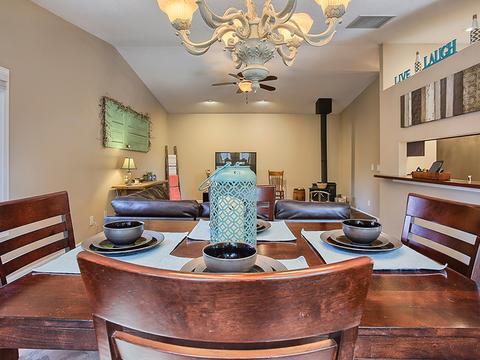 702 Compton Ave, Champaign, IL 61822 photo 9