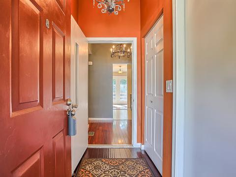 702 Compton Ave, Champaign, IL 61822 photo 3