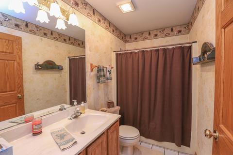 18807 River Rd, Marengo, IL 60152 photo 10