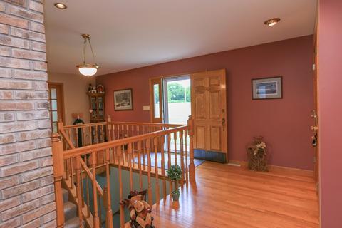 18807 River Rd, Marengo, IL 60152 photo 11