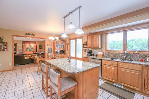 18807 River Rd, Marengo, IL 60152 photo 7