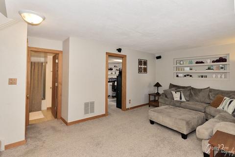 4831 Pyndale Dr, Mchenry, IL 60050 photo 14
