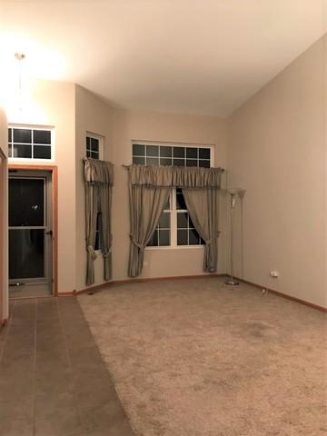 7316 Fordham Ln, Plainfield, IL 60586 photo 2