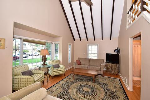 7641 W Devon Ave, Chicago, IL 60631 photo 4