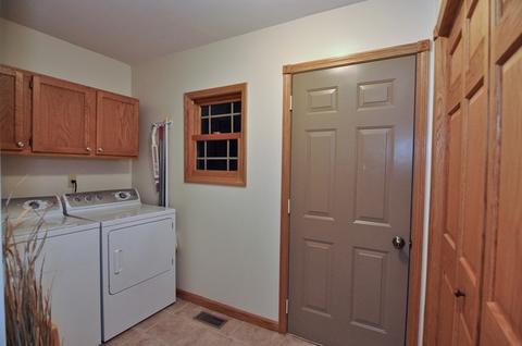 3221 Meadow Trl E, Dekalb, IL 60115 photo 23