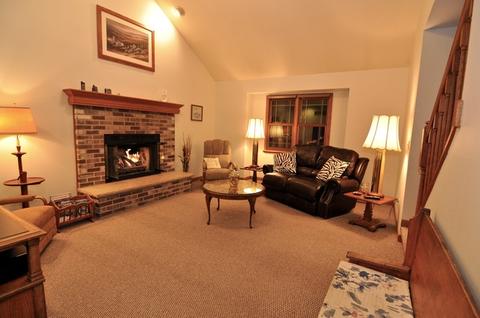3221 Meadow Trl E, Dekalb, IL 60115 photo 7