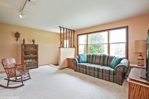 5220 Hunter Dr, Mchenry, IL 60050 photo 5