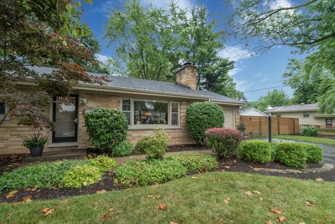 516 S Sleight St, Naperville, IL 60540 photo 2