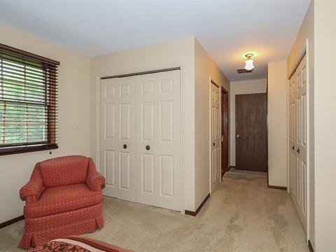 2306 Bluebird Ln, Rolling Meadows, IL 60008 photo 13