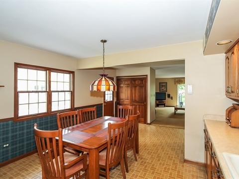 2306 Bluebird Ln, Rolling Meadows, IL 60008 photo 8