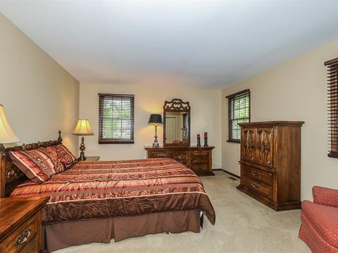 2306 Bluebird Ln, Rolling Meadows, IL 60008 photo 12