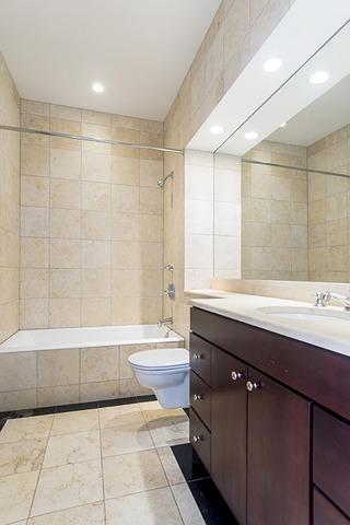 71 E Bellevue Pl, Chicago, IL 60611 photo 17