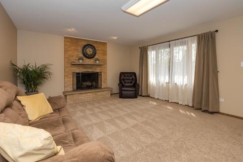 9312 Thomas Ave, Bridgeview, IL 60455 photo 6