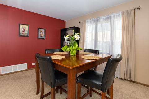 9312 Thomas Ave, Bridgeview, IL 60455 photo 3