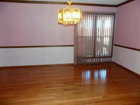 766 Longtree Dr, Wheeling, IL 60090 photo 11