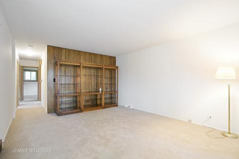 710 Cavan Ln, Des Plaines, IL 60016 photo 2