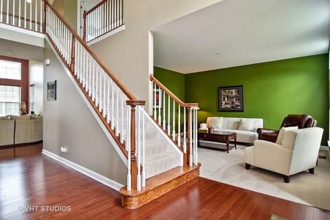 5904 Mackinac Ln, Hoffman Estates, IL 60192 photo 3