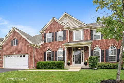 5904 Mackinac Ln, Hoffman Estates, IL 60192 photo 1