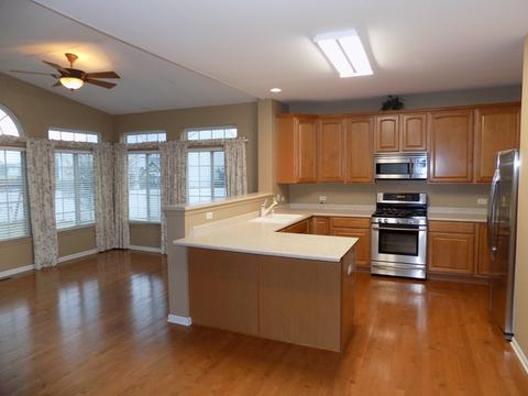 2003 Glenridge Ct, Plainfield, IL 60586 photo 3