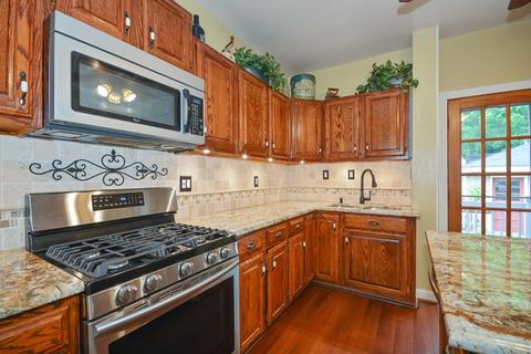 204 W Reader St, Elburn, IL 60119 photo 6