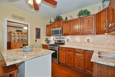 204 W Reader St, Elburn, IL 60119 photo 5