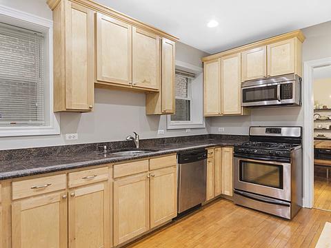 815 Dobson St, Evanston, IL 60202 photo 12