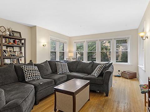 815 Dobson St, Evanston, IL 60202 photo 4