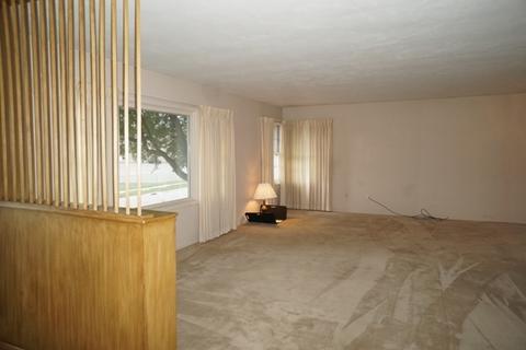 815 E Mckenney St, Dixon, IL 61021 photo 3