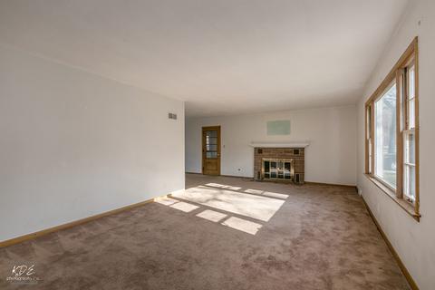 829 E Porter Ave, Naperville, IL 60540 photo 9