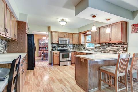 7987 Windspoint Rd, Roscoe, IL 61073 photo 4