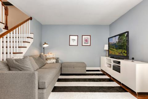 2010 Raleigh Pl, Hoffman Estates, IL 60169 photo 7