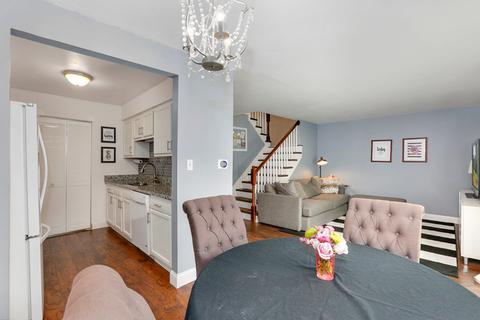 2010 Raleigh Pl, Hoffman Estates, IL 60169 photo 10